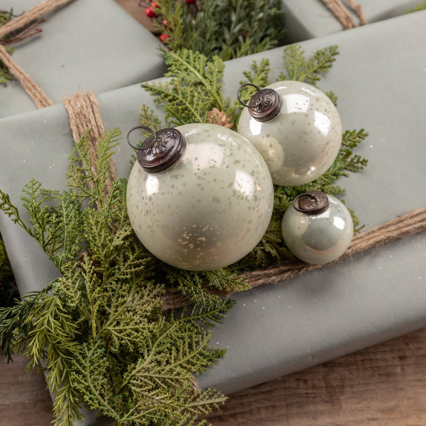 3" WHITE KUGEL ORNAMENT